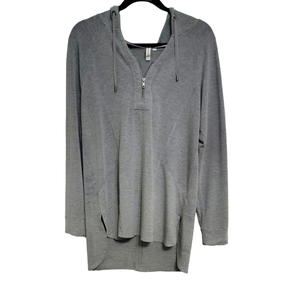 Cable & Gauge Gray Long Sleeve with a hood Size Large